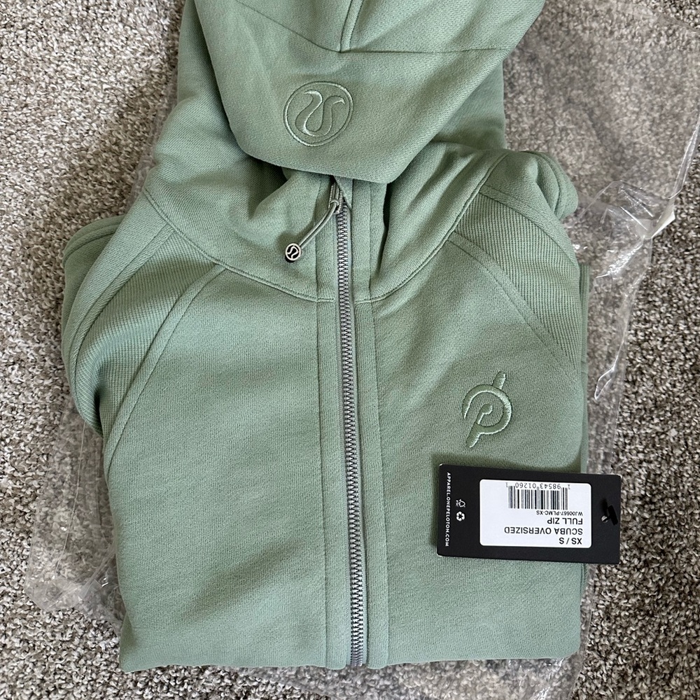 Lululemon Scuba Oversized Full Zip - Peloton